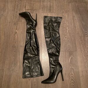 Stiletto High heel Boots 🖤⚡️